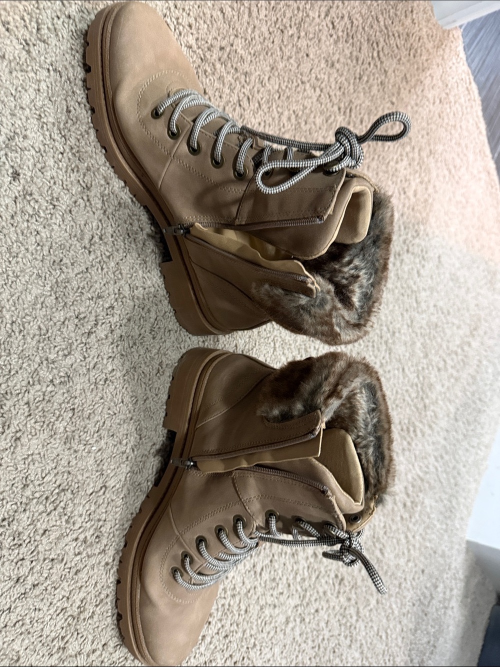 Women's (11) Tan Faux-Fur Lined Lace-Up Ankle Boots